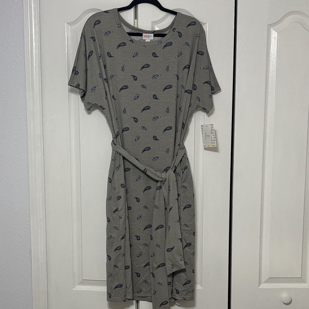 NWT Gray and Blue Paisley Belted Midi Dress